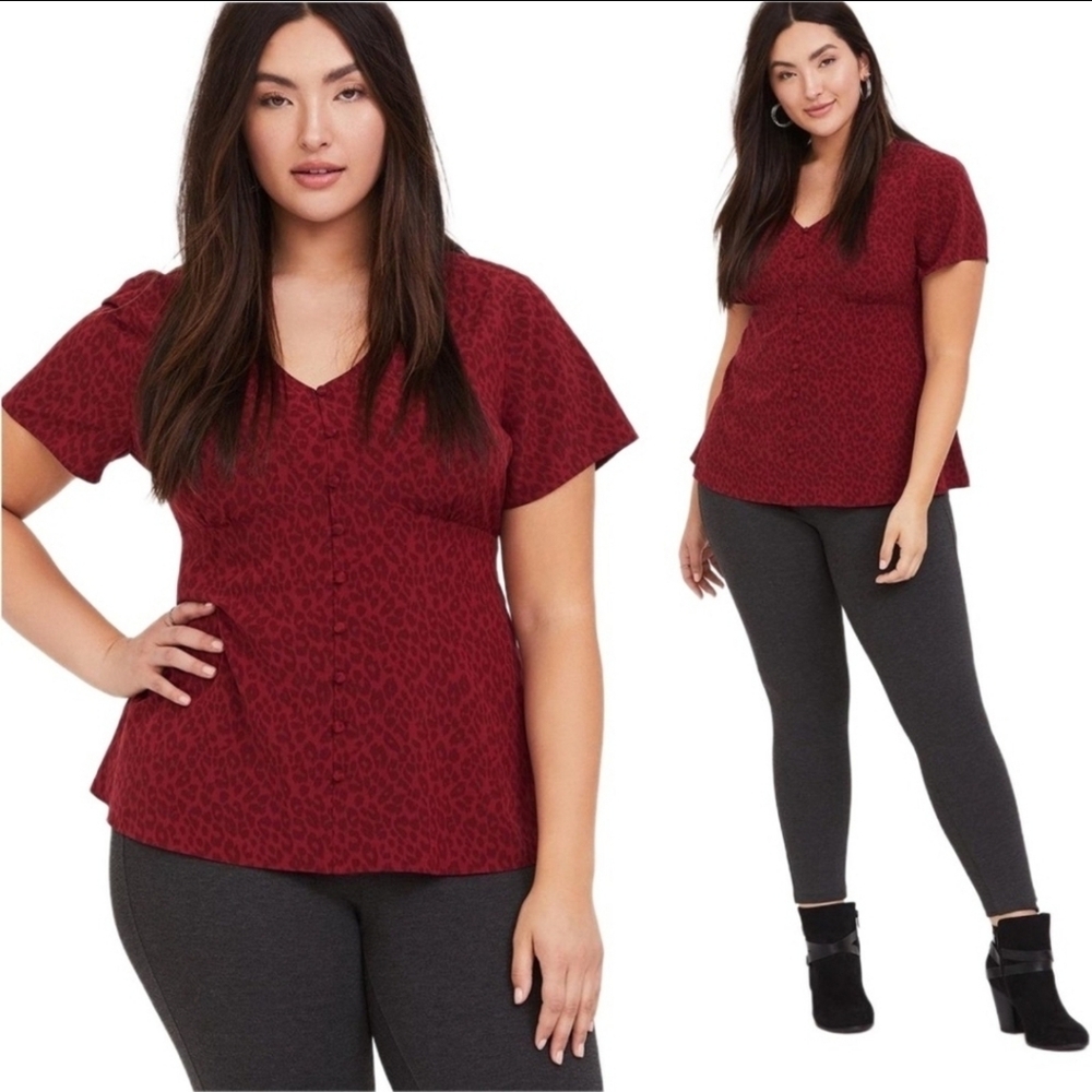 Torrid Chablis Button-Front Top in Red Multi Cheetah / Leopard Print Plus size 0